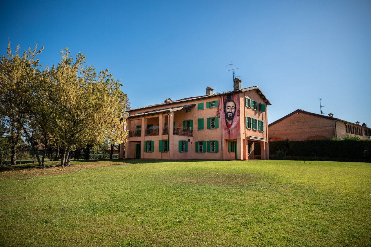 Casa Pavarotti.jpg